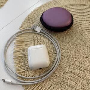 Apple AirPods 2 - Only left headphone, Lightning Cable, charging case